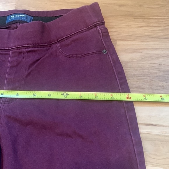 Old Navy Rockstar Mid-Rise Elastic Waist Skinny Jeggings Maroon Women’s 4R - Picture 12 of 15